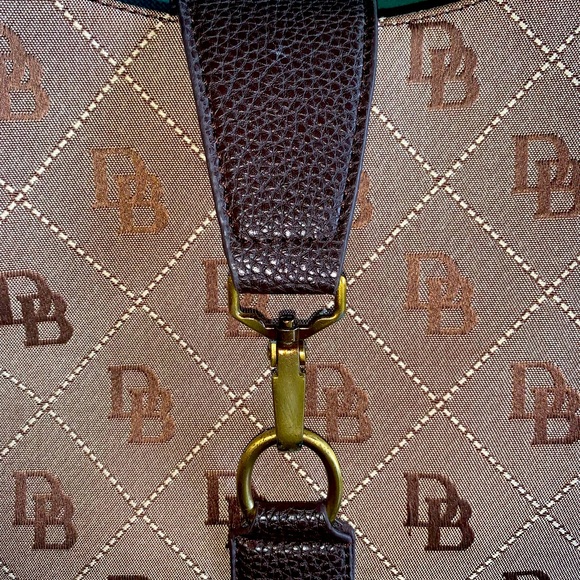 Classic Brown and Tan Dooney & Bourke Purse with clasp - Picture 15 of 15
